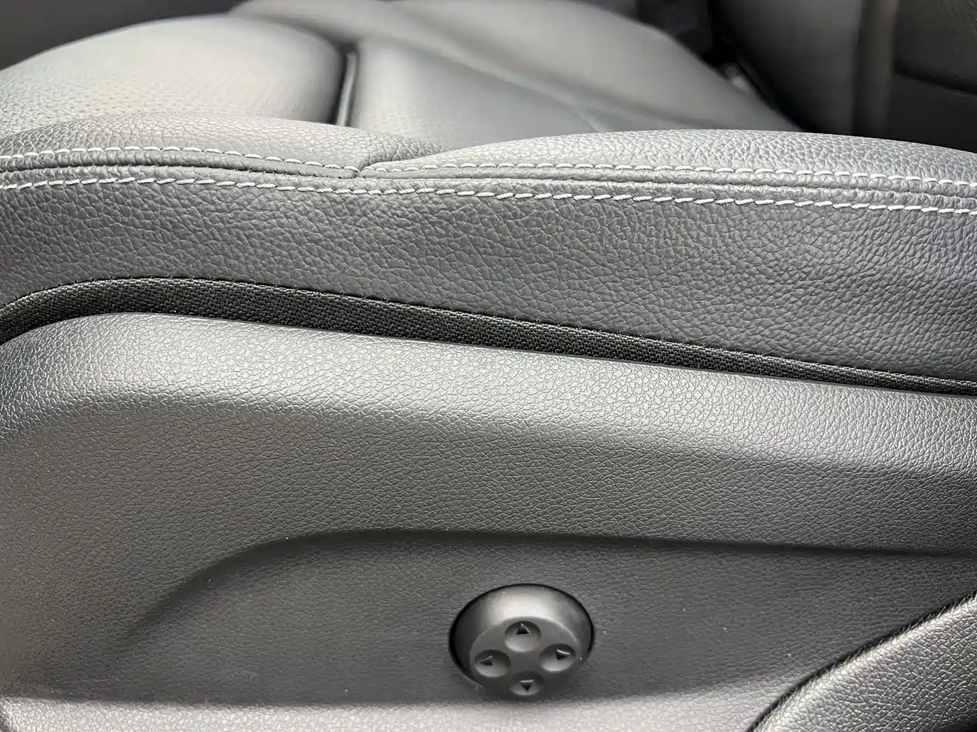 Mercedes-Benz GLC 2021 GLC 260 L 4MATIC Sporty фото 10