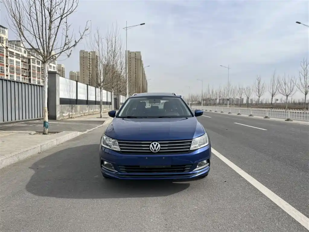 Volkswagen Lavida Tour 2015 230TSI DSG Comfort Edition фото 25
