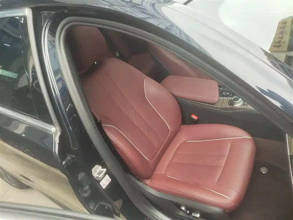 BMW 5 Series 2022 Facelift 530Li Leading M Sport Package фото 25