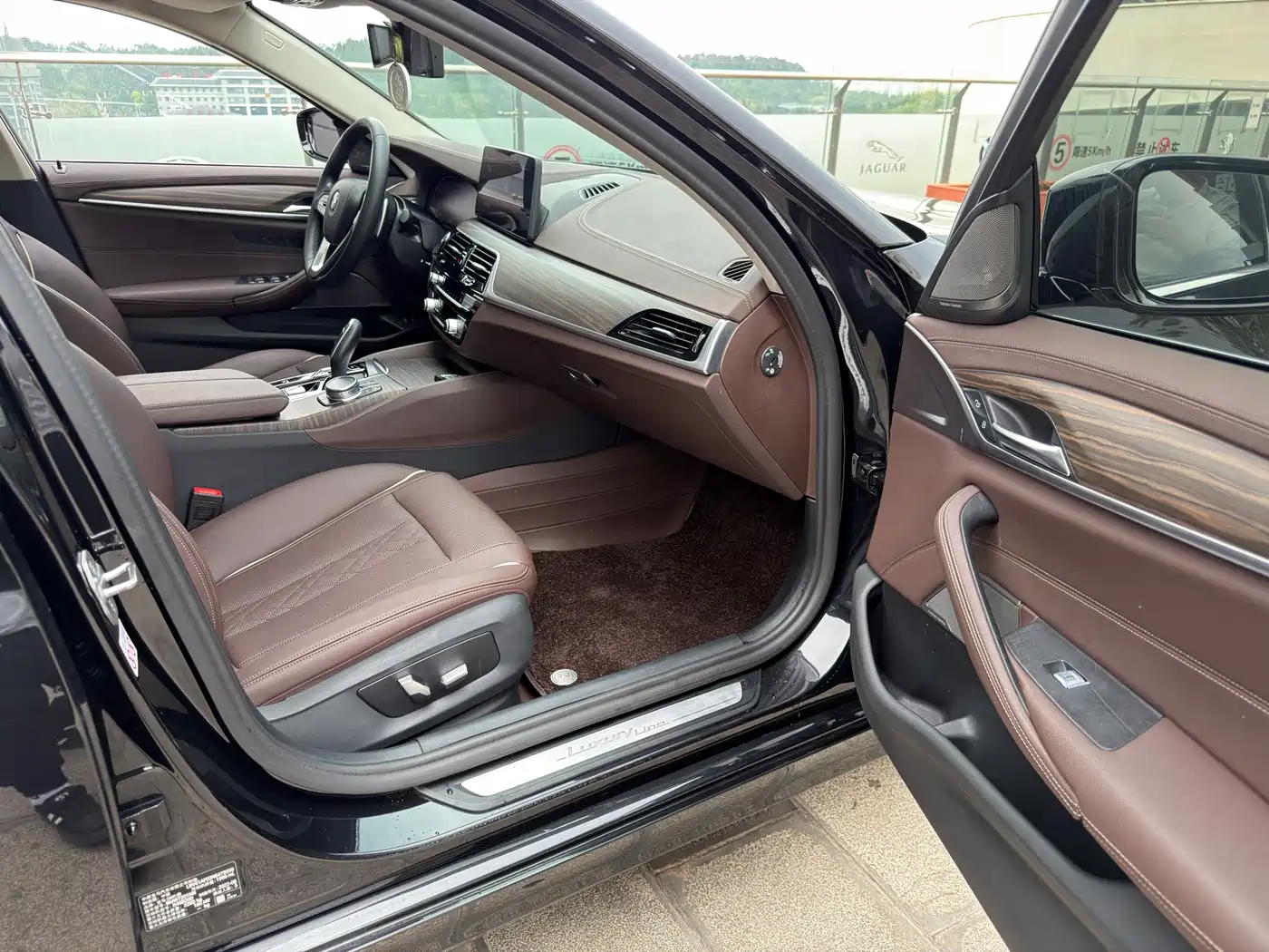 BMW 5 Series 2022 Facelift 530Li Leading Luxury Package фото 32