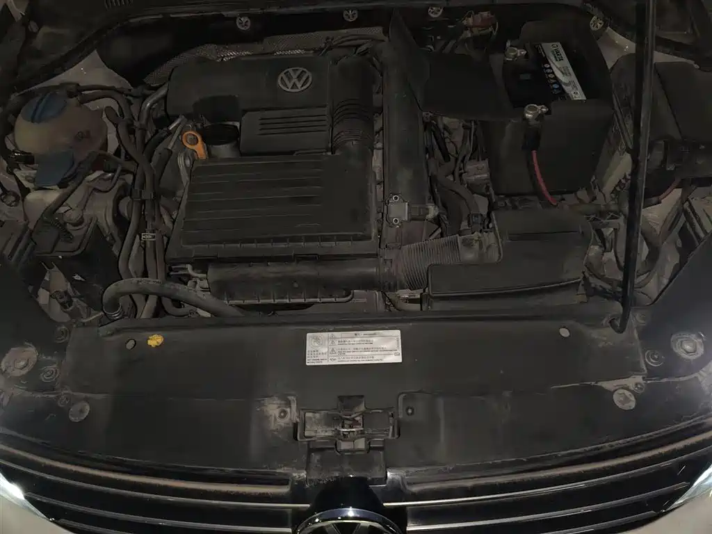 Volkswagen Sagitar 2017 230TSI Automatic Luxury фото 11