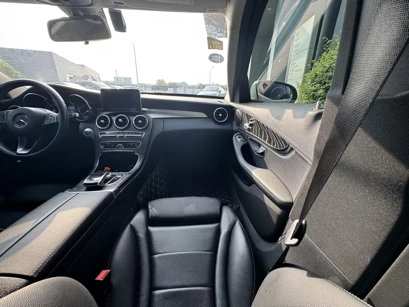 Mercedes-Benz C-Class 2016 C 180 L Sport фото 10