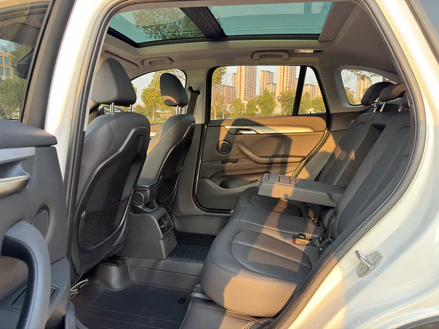 BMW X1 2019 sDrive18Li Fashion Model фото 8