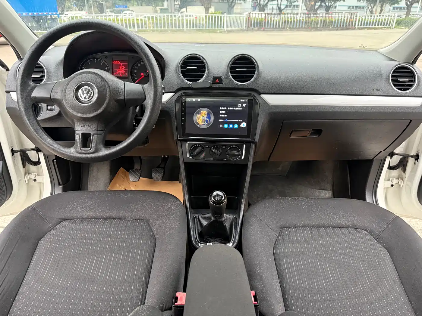 Volkswagen Jetta 2013 1.4L Manual Comfort фото 6