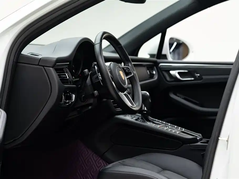 Porsche Macan 2018 Macan 2.0T фото 9