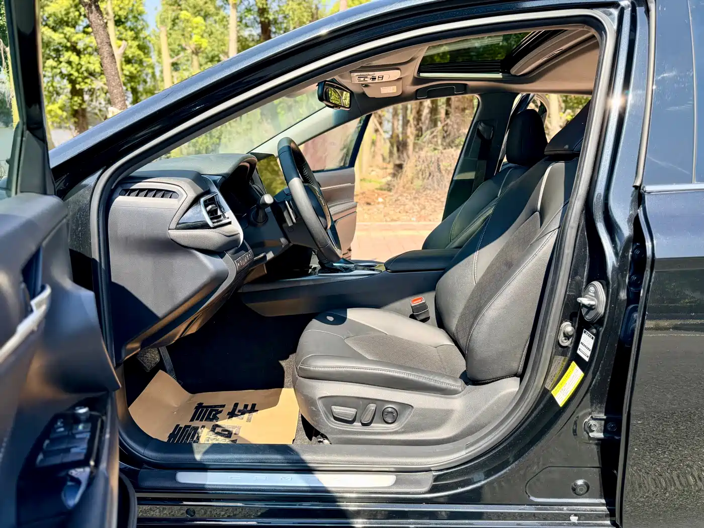 TOYOTA CAMRY