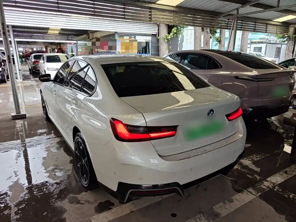 Фото 5 - BMW i3