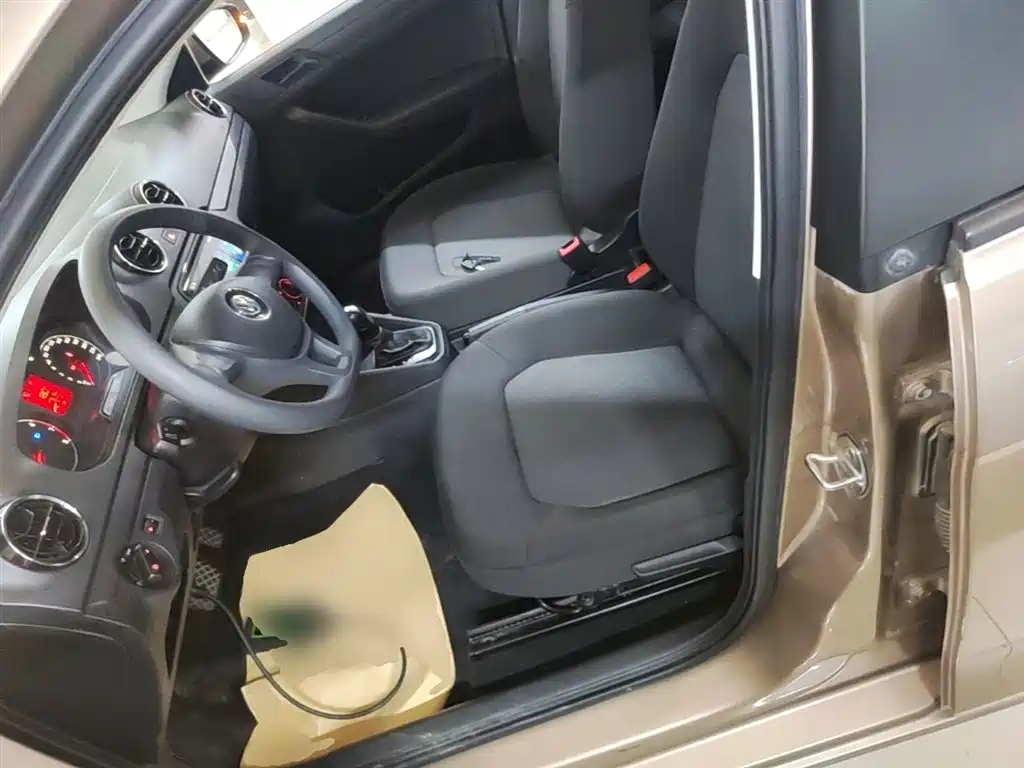 Volkswagen Jetta 2017 1.5L Automatic Fashion фото 15