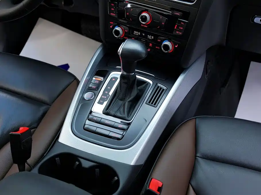 Audi Q5 2017 Plus 40 TFSI Technology фото 21