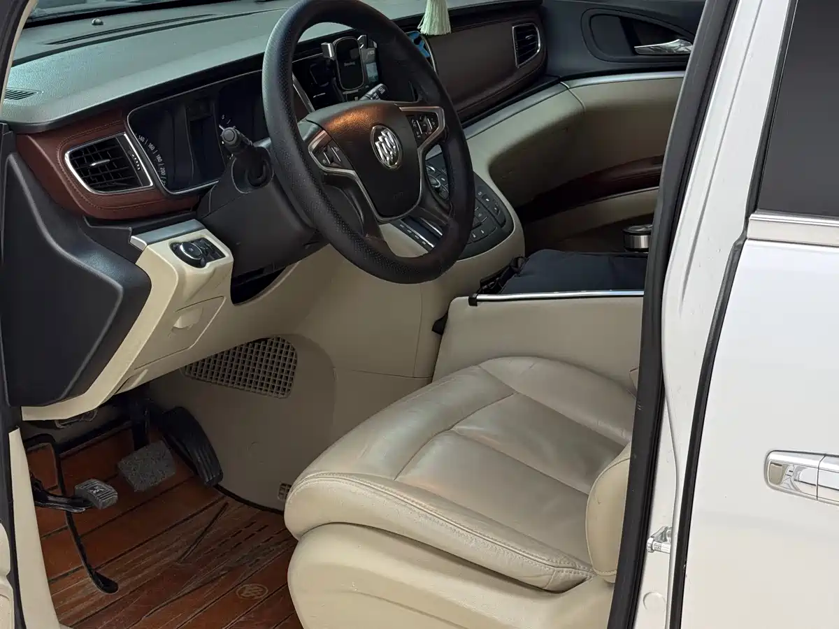 Buick GL8 2018 28T Luxury Model China VI фото 8