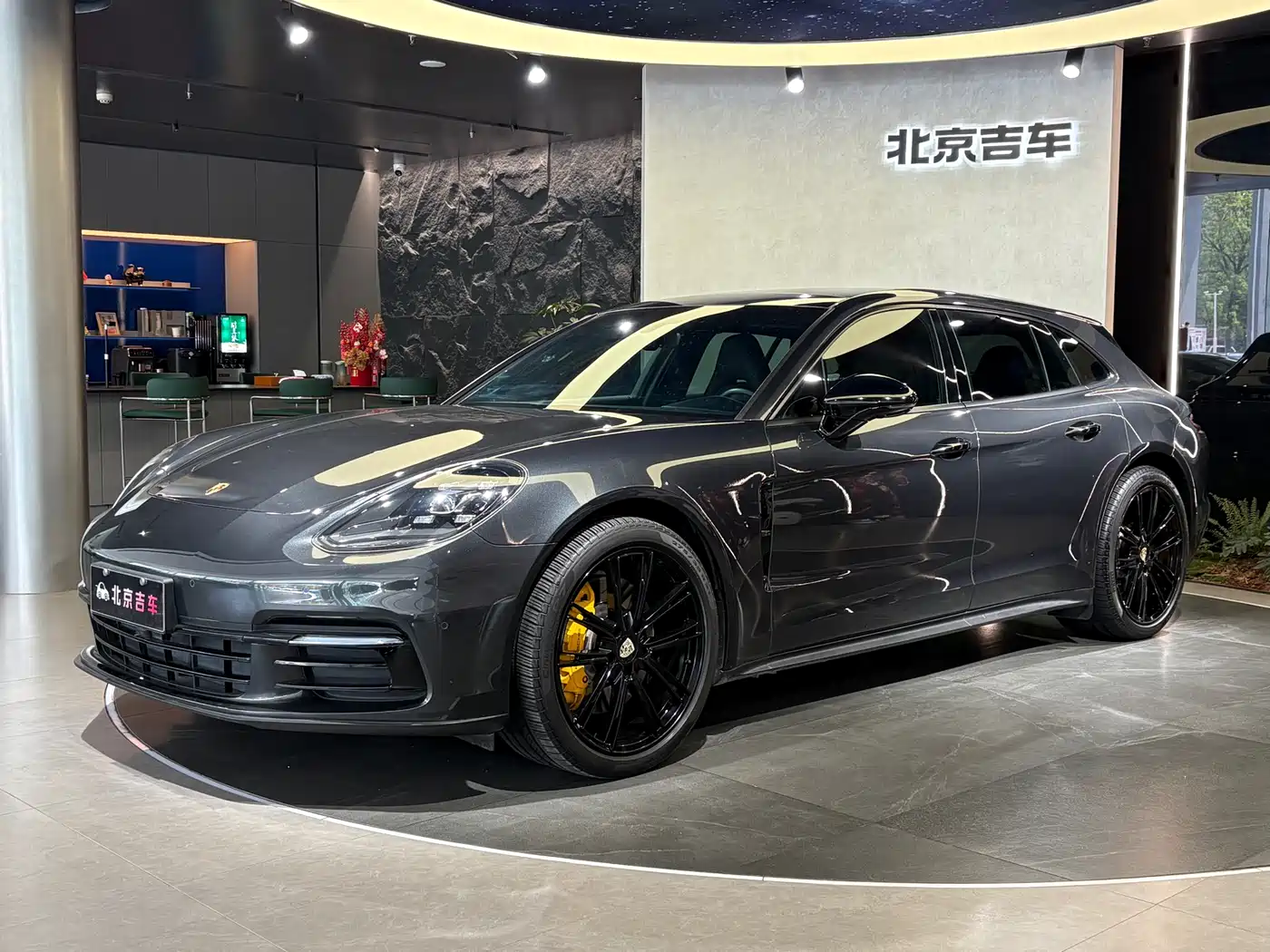 Porsche Panamera 2017 Panamera 4 Sport Turismo 3.0T