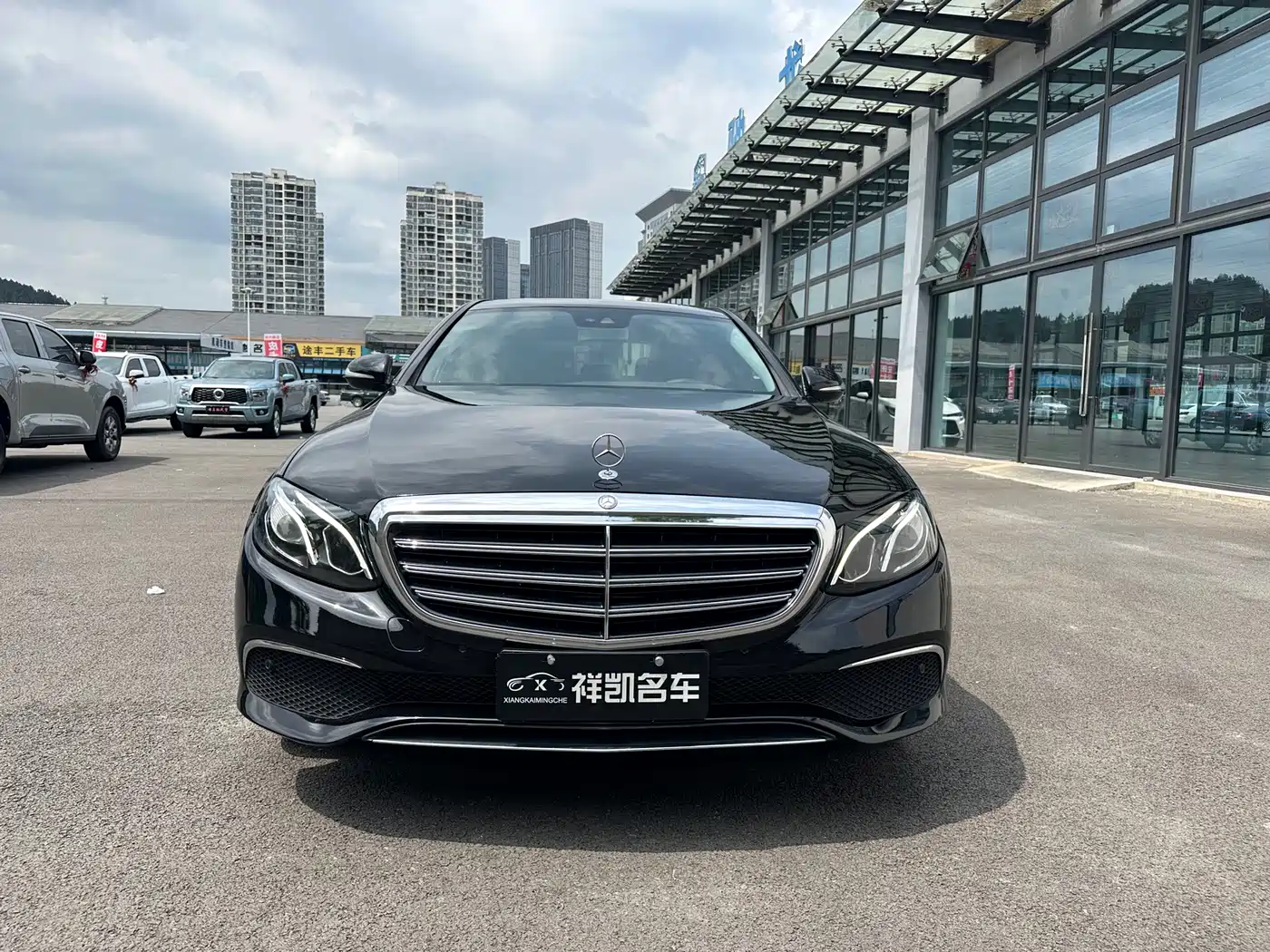 Mercedes-Benz E-Class 2016 E 300 L Fashion Type фото 2