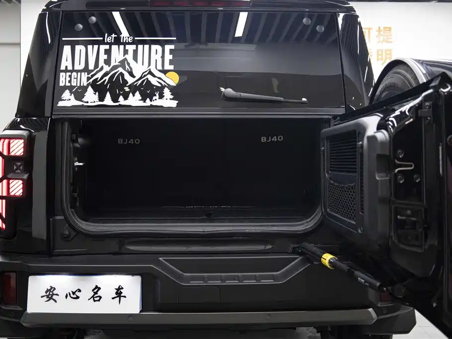 BAIC ORV Beijing Offroad BJ40 2024 2.0T New Urban Hunter Edition Knight фото 9