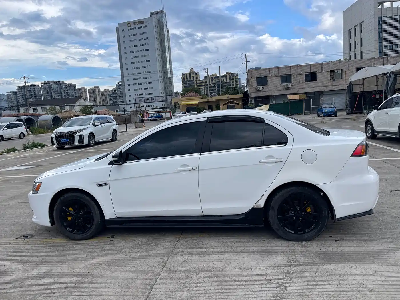 Mitsubishi Lancer EX 2014 2013 Trend 1.6L Manual Luxury