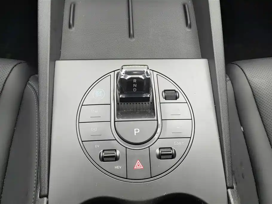 BYD Seal 06 New Energy 2025 DM-i Smart Drive 80KM Luxury фото 16