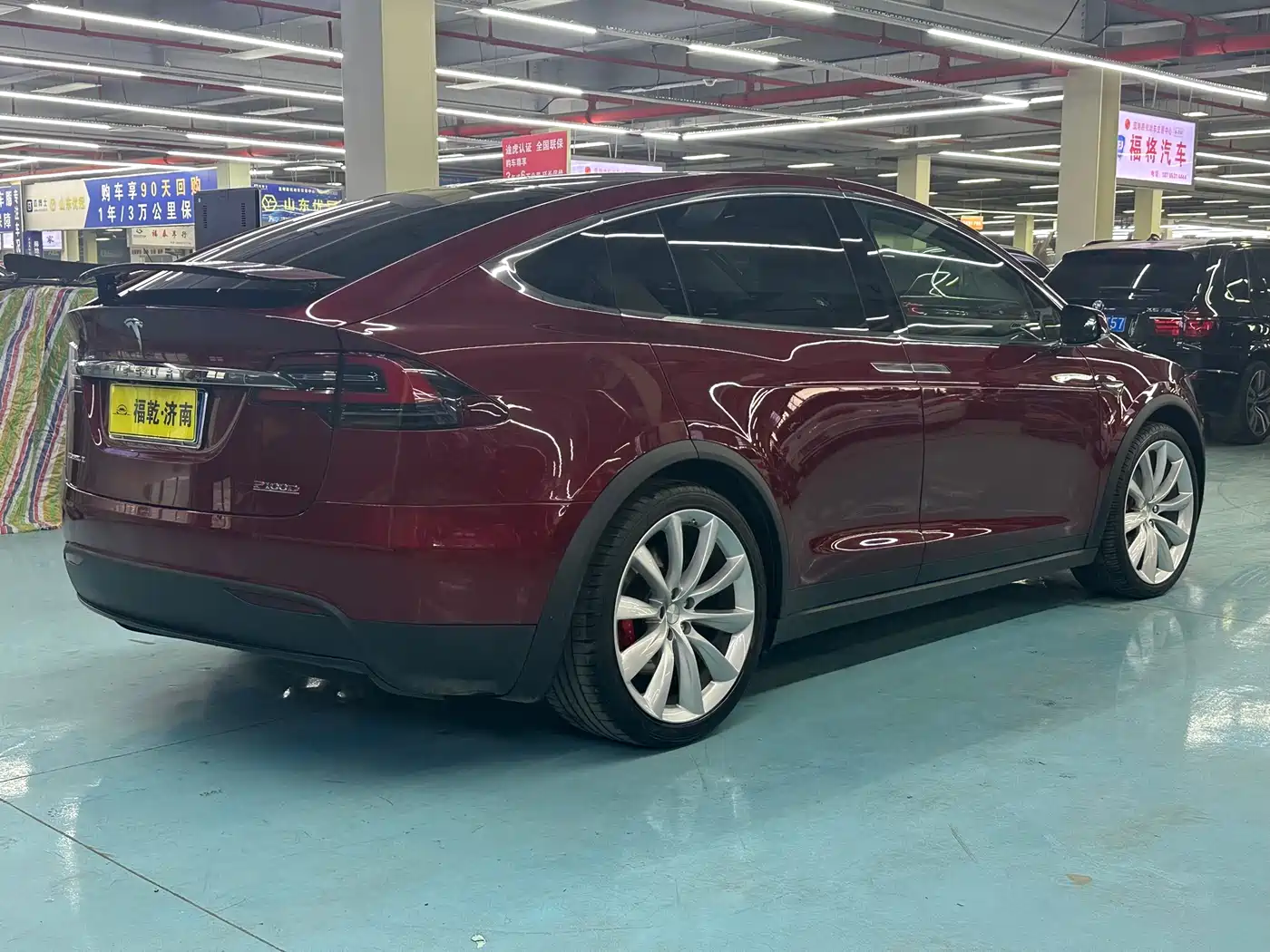 TESLA MODEL X
