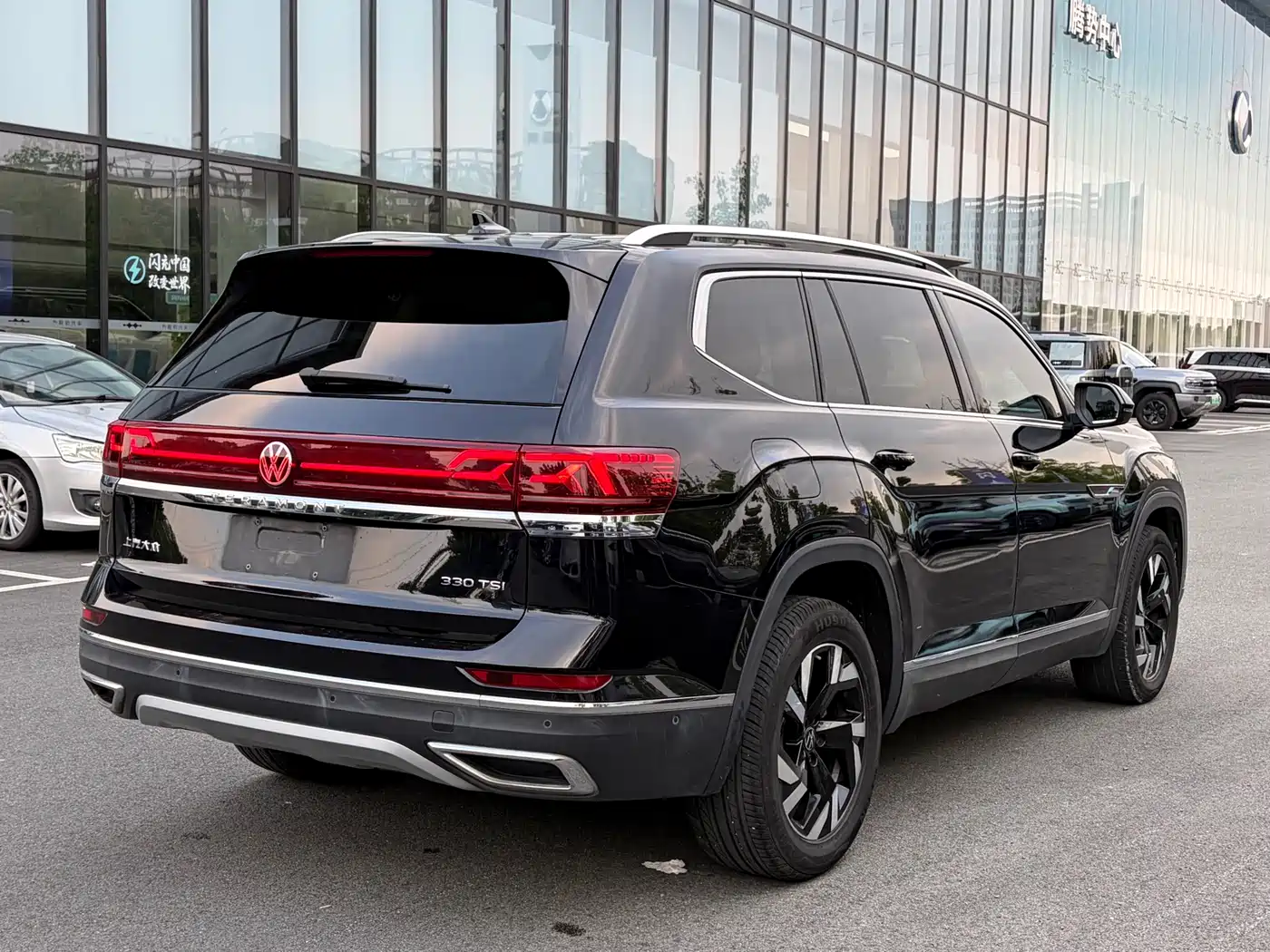 Volkswagen Teramont 2022 330TSI 2WD Premium Luxury фото 17
