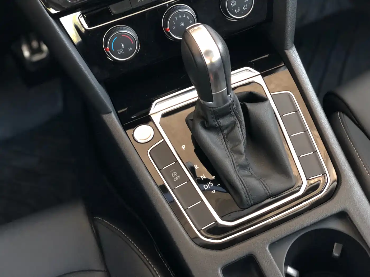 Volkswagen Magotan 2025 Popular Edition 280TSI DSG Comfort фото 16