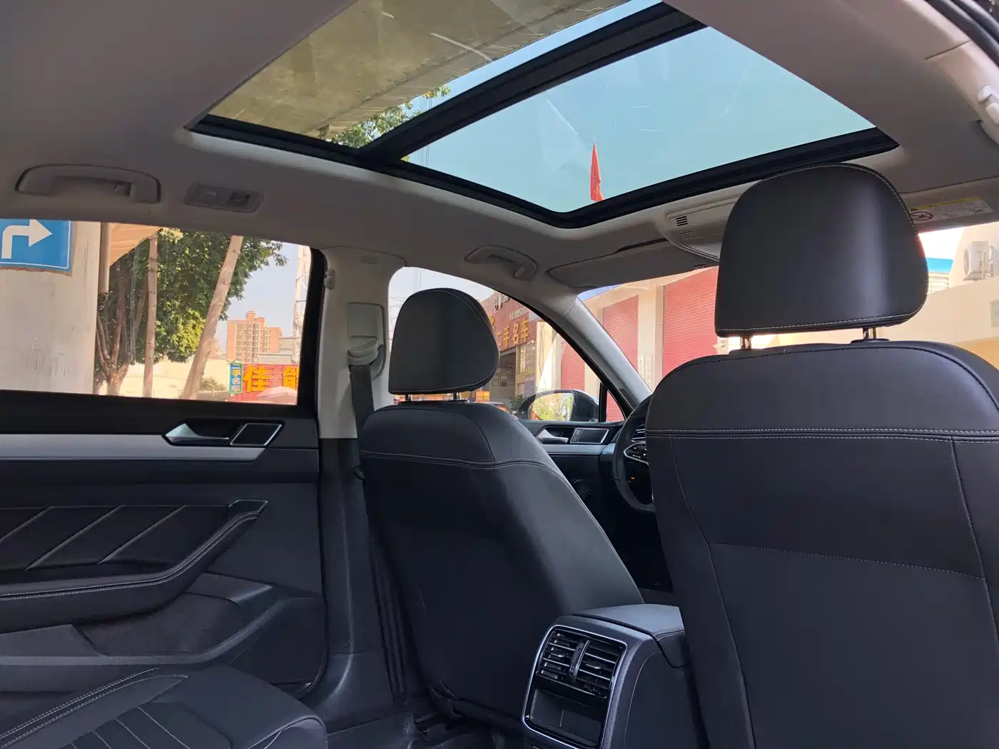Volkswagen Magotan 2025 Popular Edition 280TSI DSG Comfort фото 22