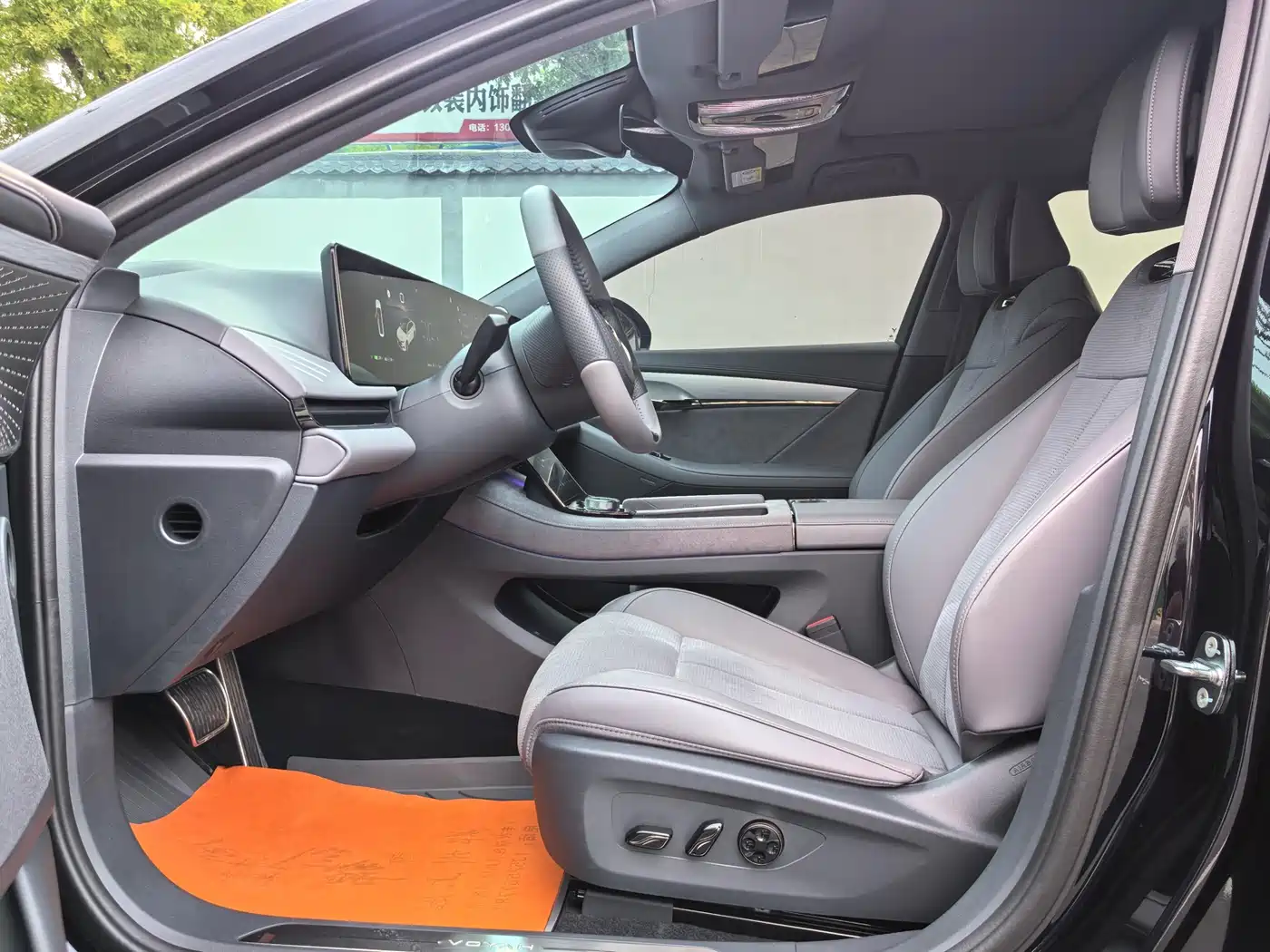 Voyah Auto VOYAH Zhuiguang 2024 PHEV AWD Ultra Long Range Flagship фото 19
