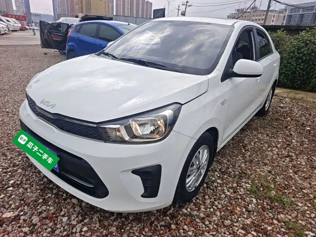 Kia Huan Chi 2022 2020 Facelift 1.4L Auto Comfort Sunroof Edition