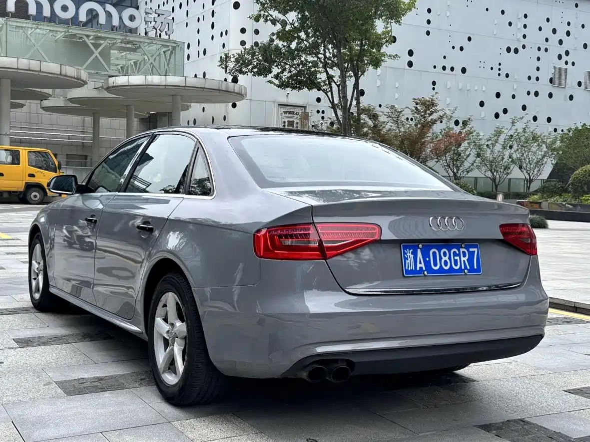 Audi A4L 2013 35 TFSI Automatic Standard фото 6