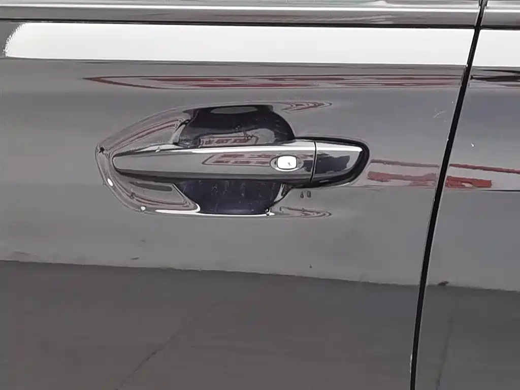 DONGFENG YI HYUN MAX