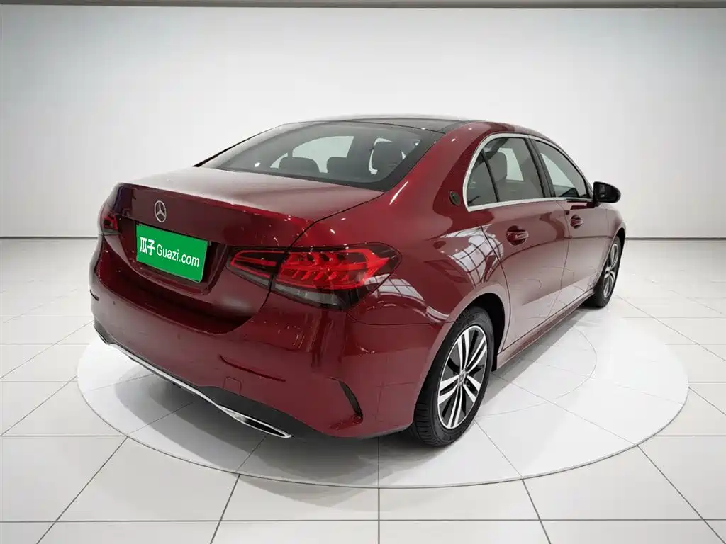 Mercedes-Benz A-Class 2020 A 180 L Sport Sedan фото 7