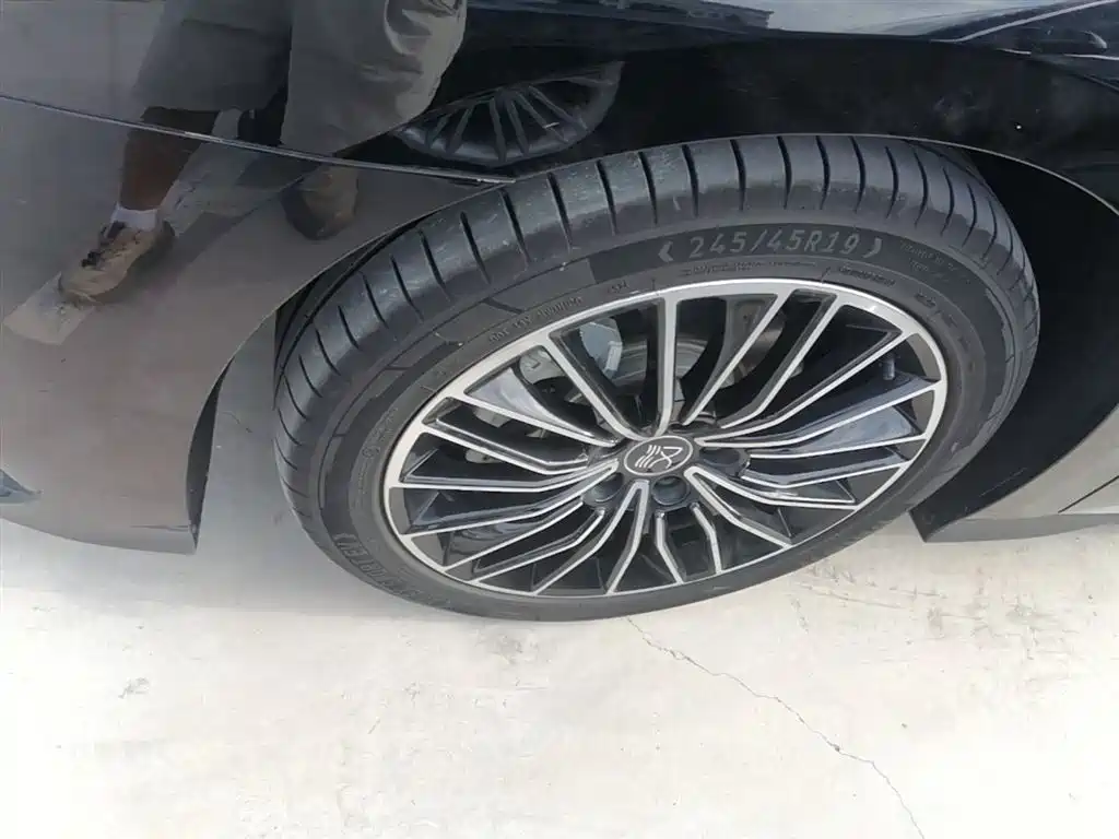 BYD Han 2022 DM-i 121KM Premium Edition фото 23
