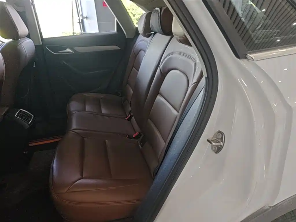 Audi Q3 2015 30 TFSI Progressive фото 17