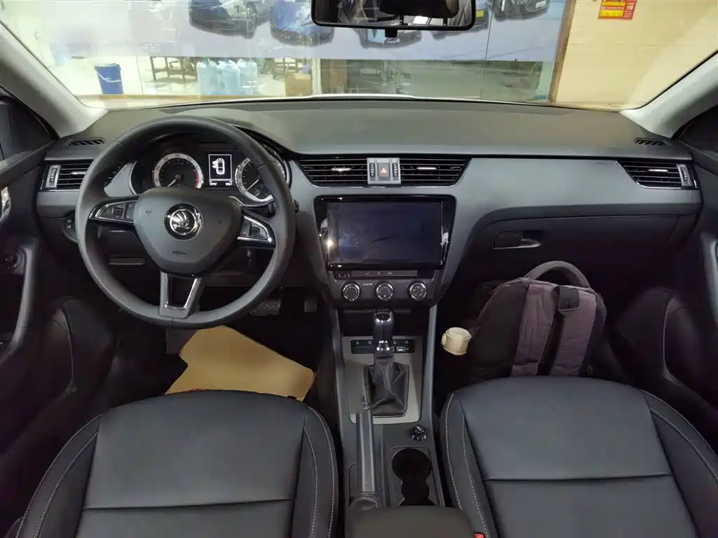 Škoda Octavia 2022 1.5L Automatic Comfort Edition фото 6