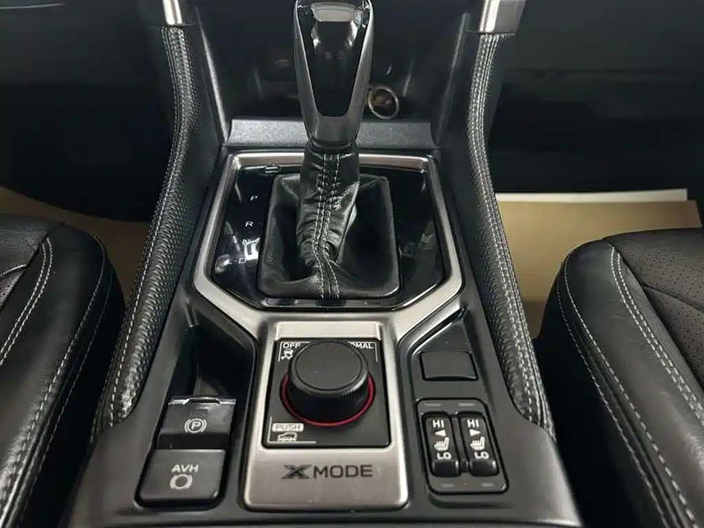 Subaru Forester 2019 2.0i Luxury Edition EyeSight фото 16