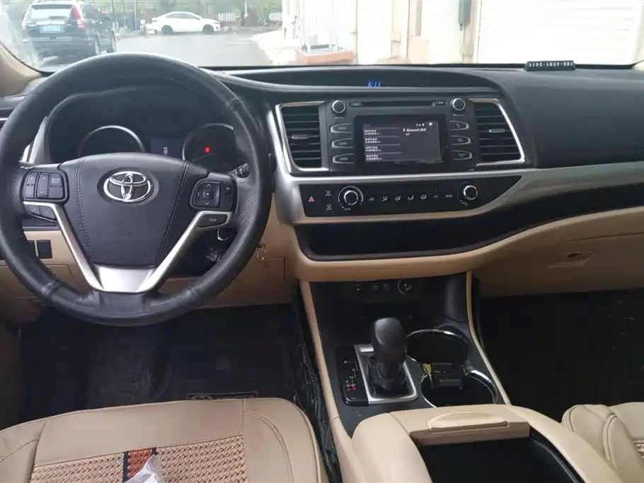 Toyota Highlander 2018 2.0T 4WD Elite 7-seater (China V) фото 12