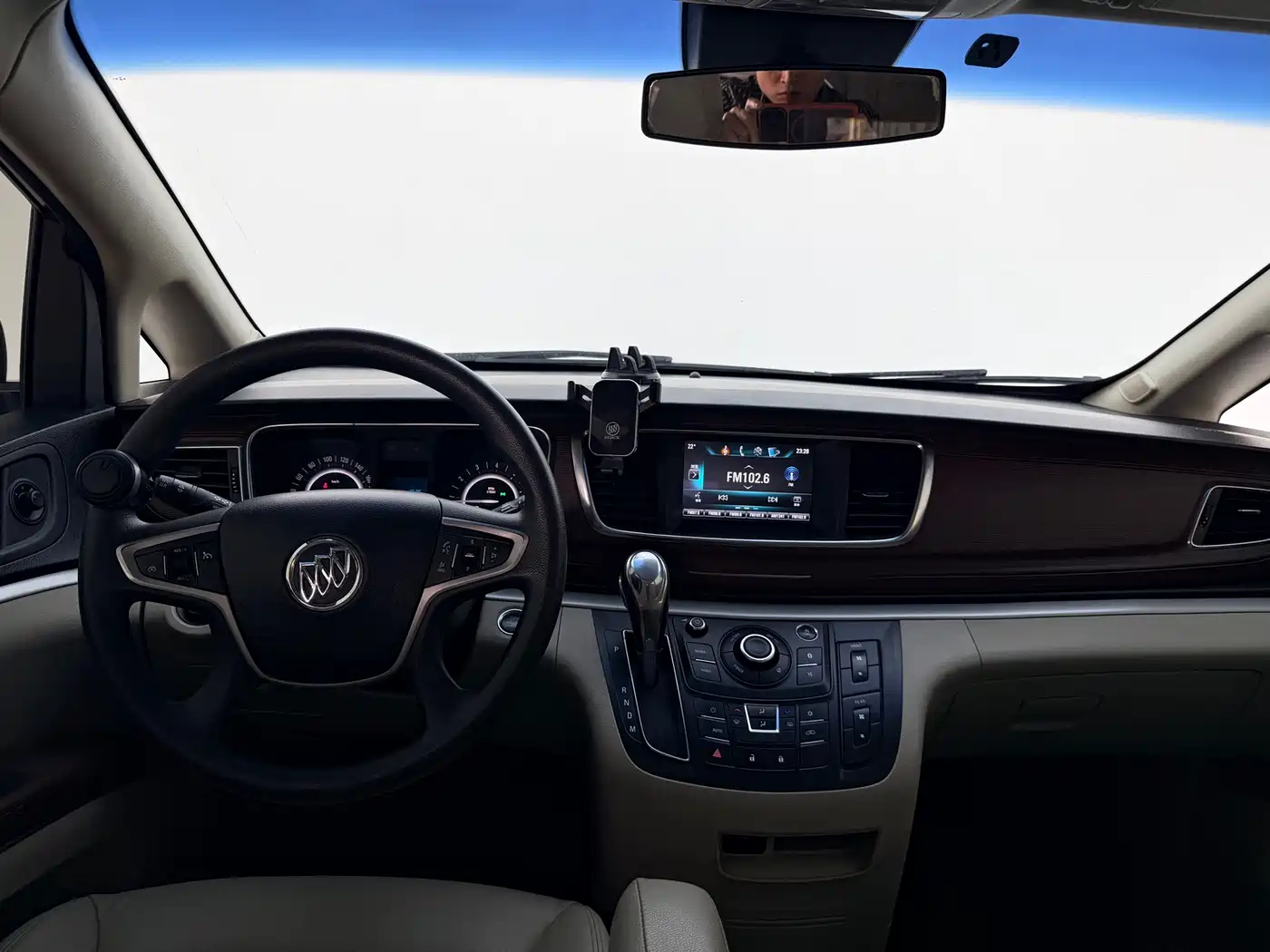 Buick GL8 2018 28T Comfort China VI фото 10