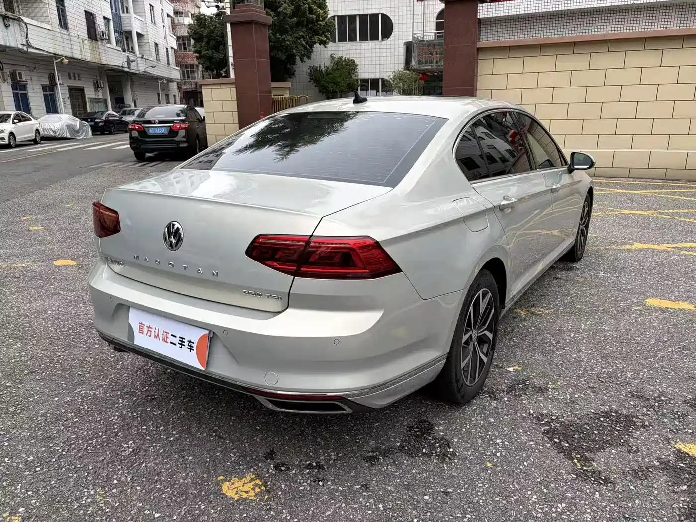 Volkswagen Magotan 2020 330TSI DSG Leading фото 5