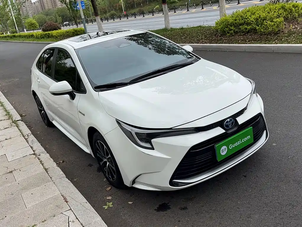 Toyota Levin 2023 Smart Hybrid 1.8L Luxury фото 22