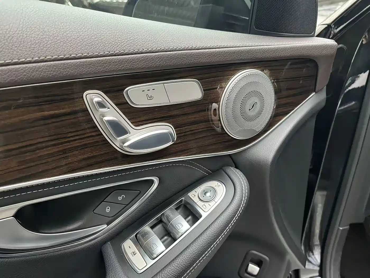 Mercedes-Benz GLC 2017 GLC 260 4MATIC Luxury фото 11