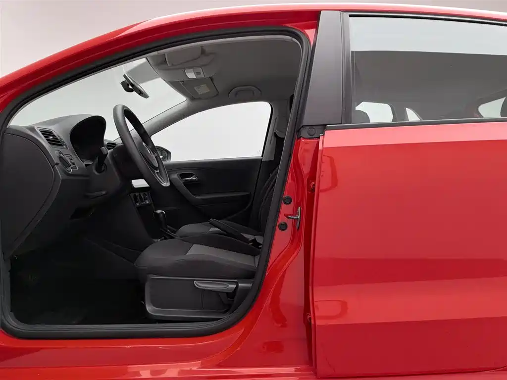 Volkswagen Polo 2018 1.5L Auto Safe Drive фото 10