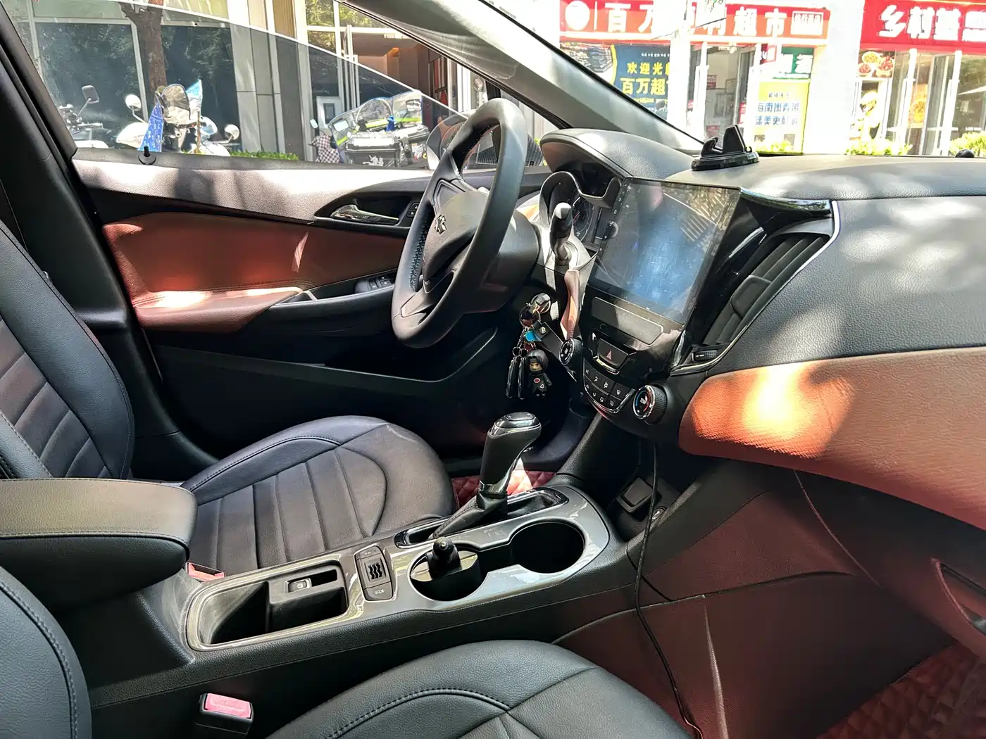 Chevrolet Cruze 2017 1.5L Automatic Pioneer Sunroof фото 9