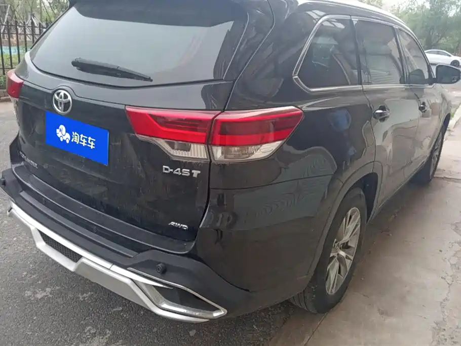 Toyota Highlander 2018 2.0T 4WD Elite 7-seater (China V) фото 3