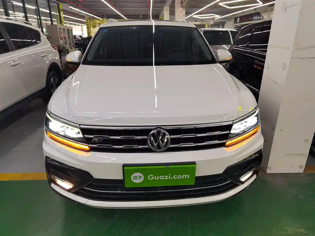 Volkswagen Tiguan L 2019 Facelift 330TSI Auto 2WD R-Line Flagship China VI фото 3