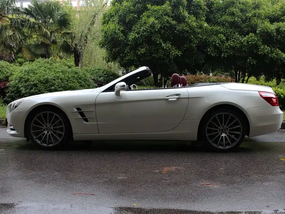 Mercedes-Benz SL-Class 2013 SL 350 Fashion Model фото 4