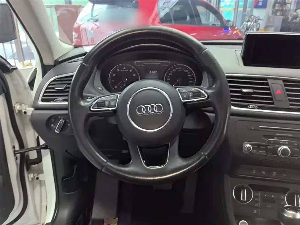 Audi Q3 2017 30 TFSI Style фото 11