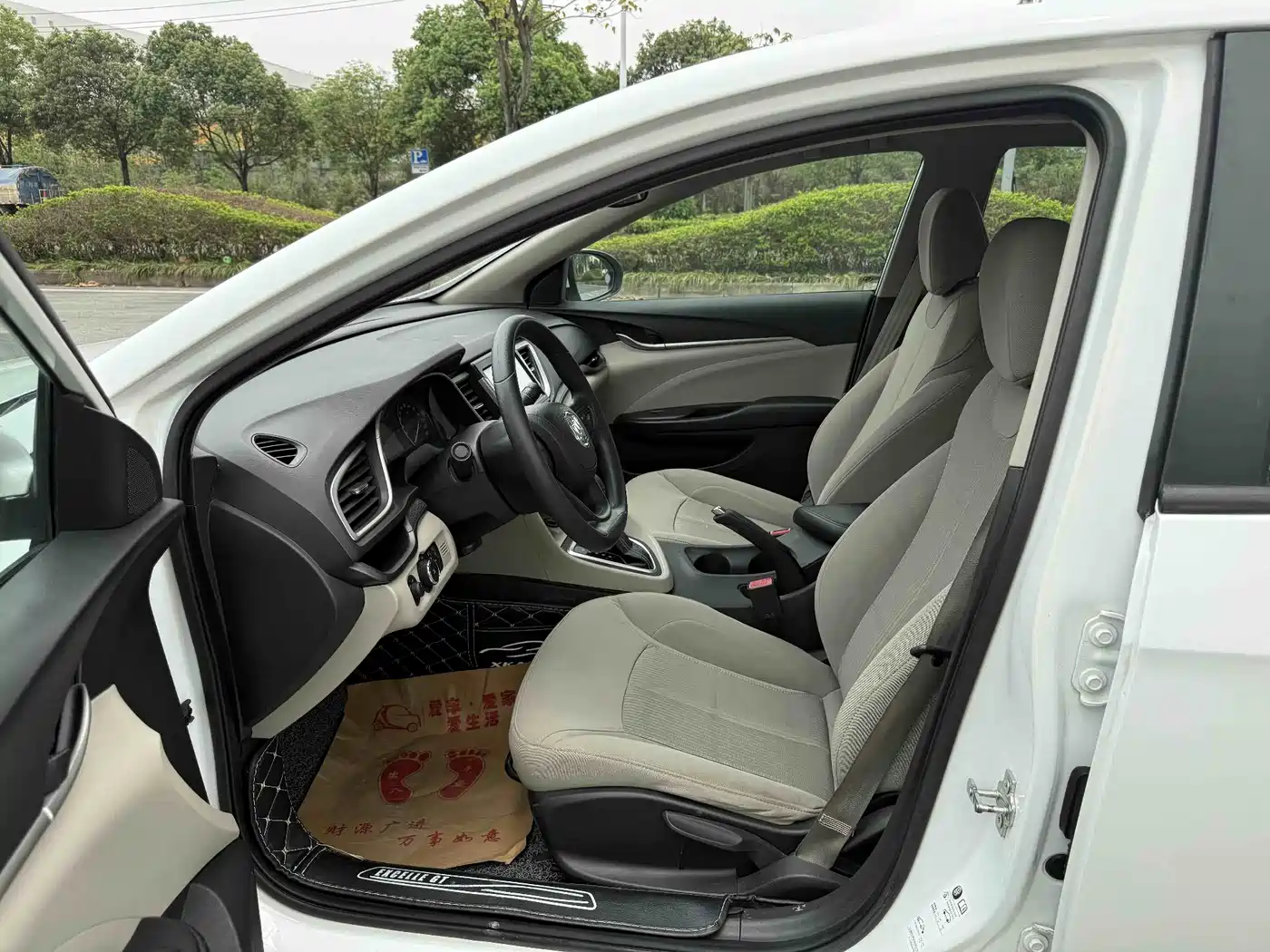 Buick Excelle 2015 15N Automatic Elite фото 4