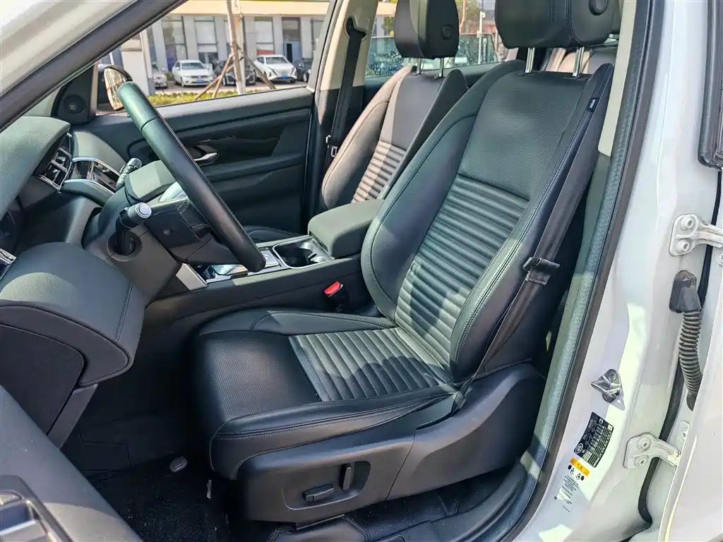 LAND ROVER DISCOVER SPORTS