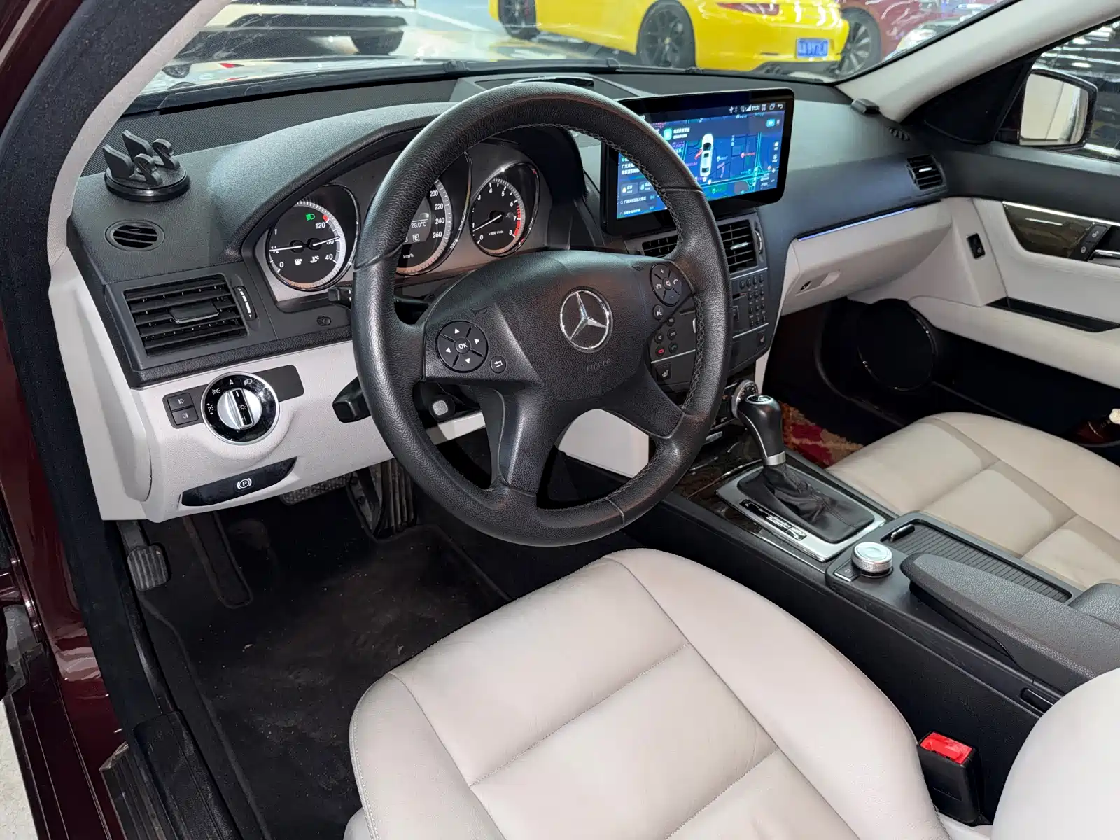 Фото 7 - Mercedes-Benz C-Class