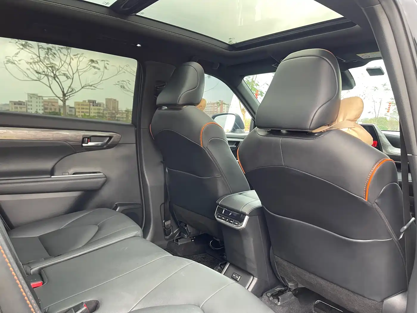 Toyota Crown Kluger 2024 2.5L HEV 4WD Premium Edition фото 12