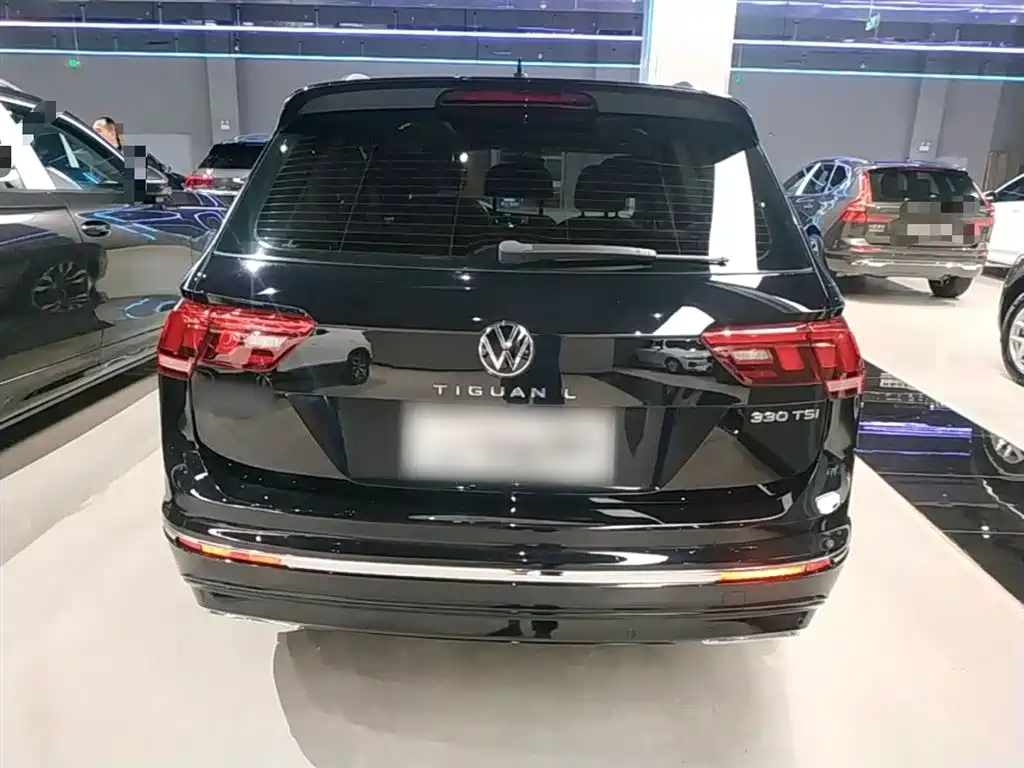 Volkswagen Tiguan L 2021 330TSI Automatic 2WD R-Line Premium фото 6