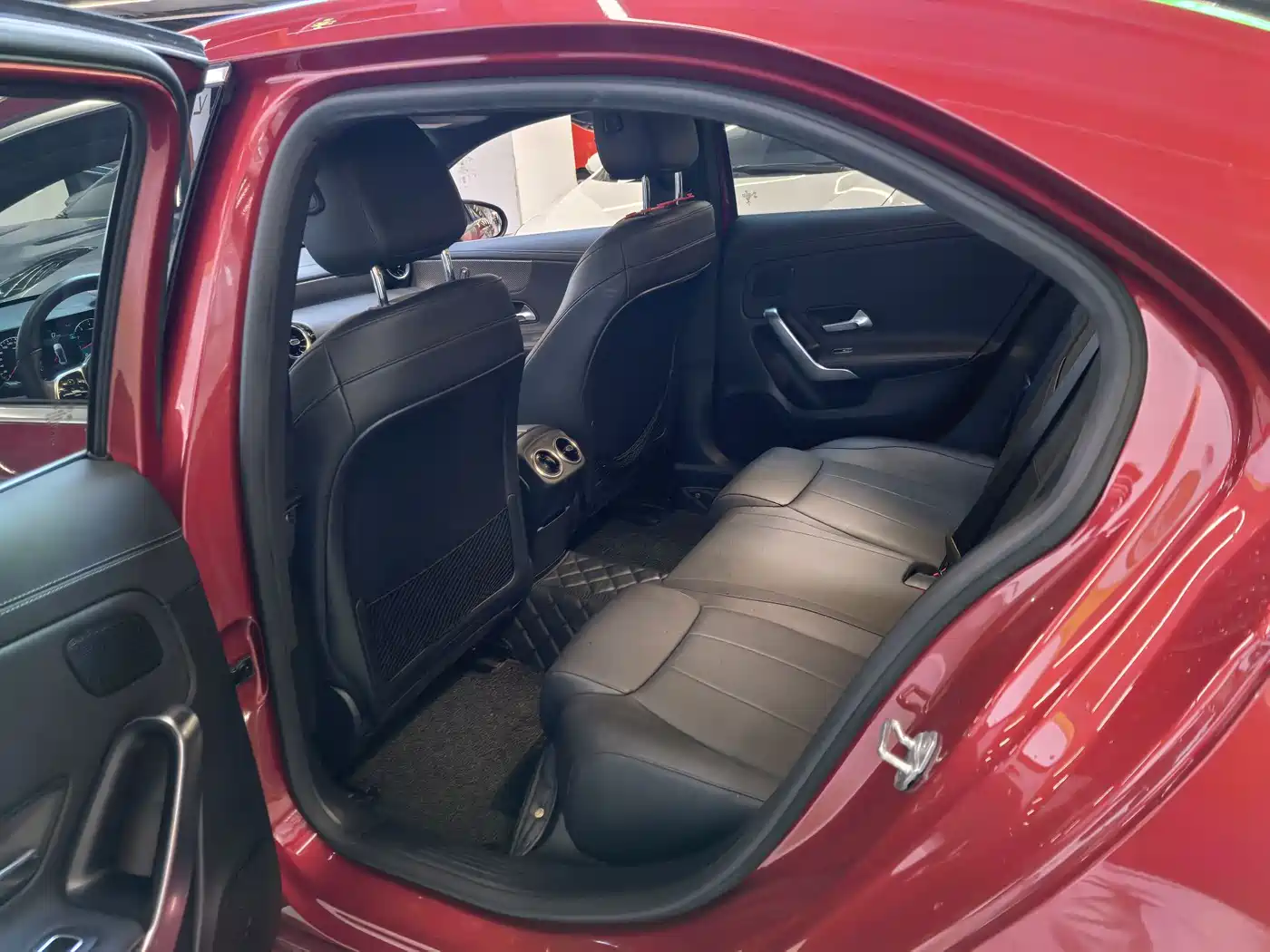 Mercedes-Benz A-Class 2019 A 200 L фото 7