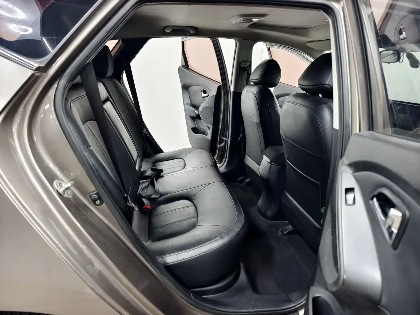 Hyundai Beijing Hyundai ix35 2012 2.0L Automatic 2WD GLS Elite фото 16